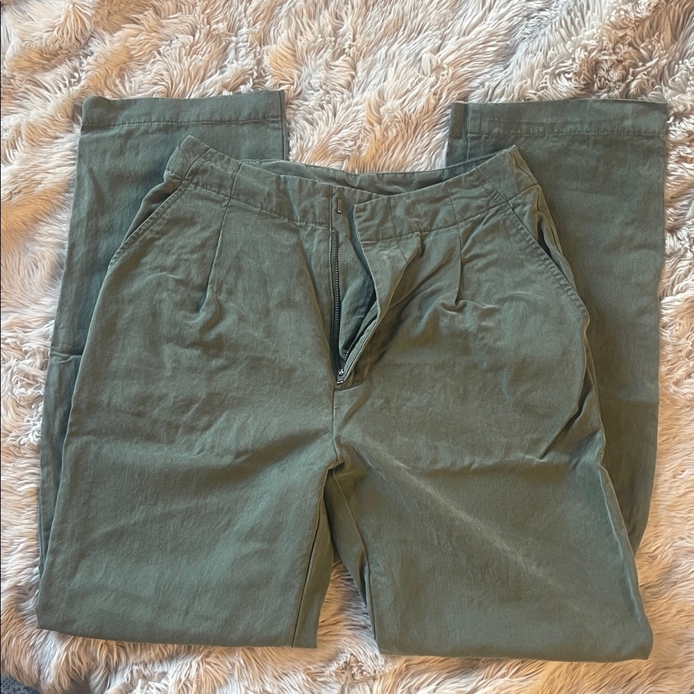 GAP Women's Olive Trousers